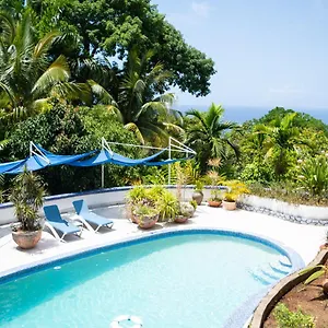 Guest house M, Port Antonio